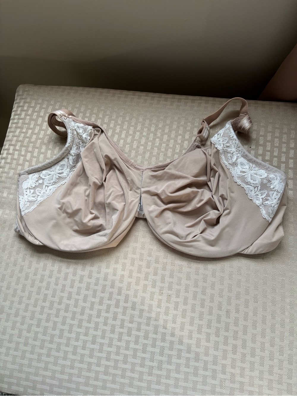 Olga  Cloud Nine Minimizer Bra with Lace Trim in Toasted Almond
